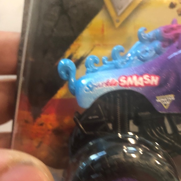 Monster Jam Sparkle Smash Toy Truck - Purple and Blue - Picture 5 of 7